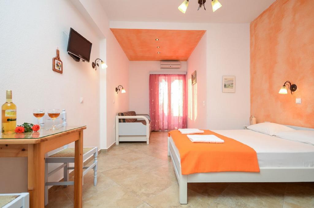 Sofia Studios Agia Anna  객실 사진